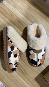 Ugg fashion slippers