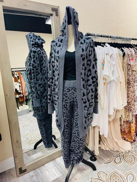 Cheetah lounge set