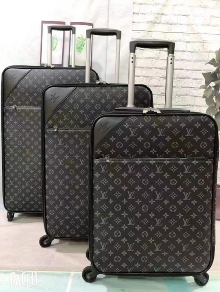 Three piece bundle set suit case