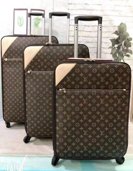 Three piece bundle set suit case